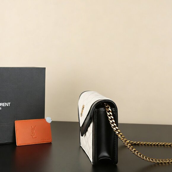 Saint Laurent Gaby Mini Chain Bag - Picture 2 of 8